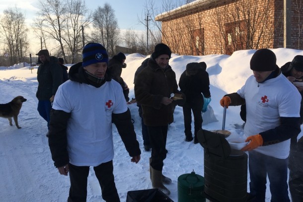 Как «десятина» добровольцев в Ухте заботится об инвалидах и бездомных Как «десятина» добровольцев в Ухте заботится об инвалидах и бездомных