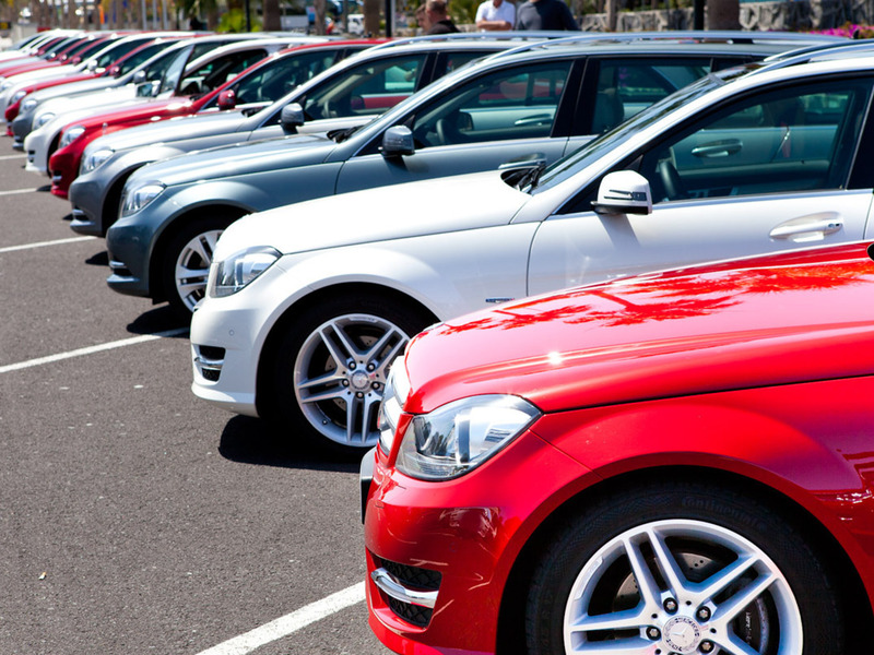 Цены на новые автомобили в РФ за год выросли на 2% Цены на новые автомобили в РФ за год выросли на 2%
