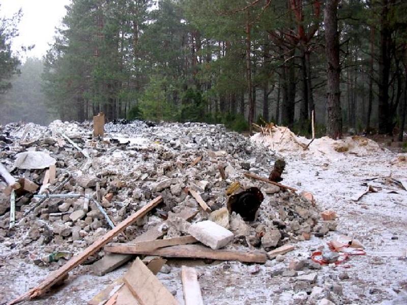 В Ухте возбуждено дело по факту несанкционированной свалки