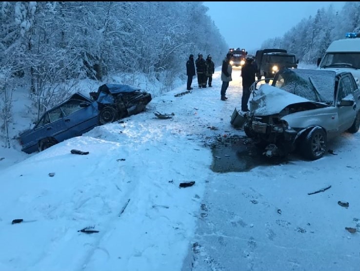 В Ухте - тройная авария, пострадал ребенок В Ухте - тройная авария, пострадал ребенок