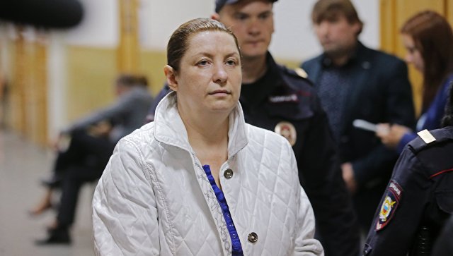 Суд отпустил фигурантку "дела Гайзера" под домашний арест Суд отпустил фигурантку "дела Гайзера" под домашний арест