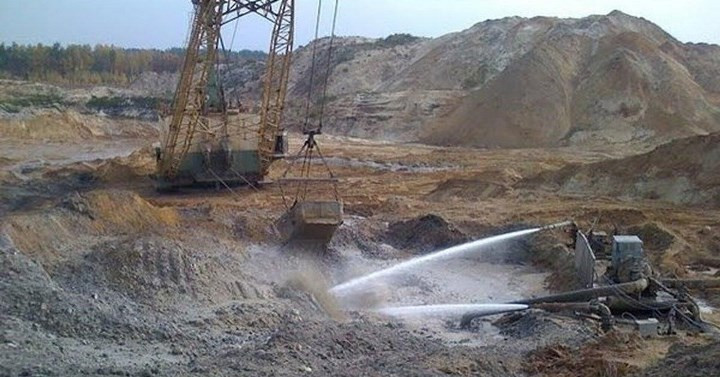 В Коми открыли крупнейшее в России месторождение титана и кварцевых песков В Коми открыли крупнейшее в России месторождение титана и кварцевых песков