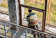 В бассейне Ухты начинается замена витража на большой ванне
