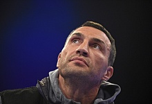Боксер Владимир Кличко завершил профессиональную карьеру