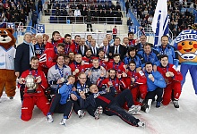 Сборная России по хоккею с мячом завоевала звание чемпиона мира