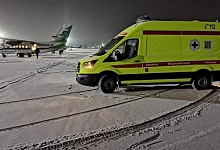 Раненую грабителем девушку из Ухты госпитализируют в отделение нейрохирургии КРКБ