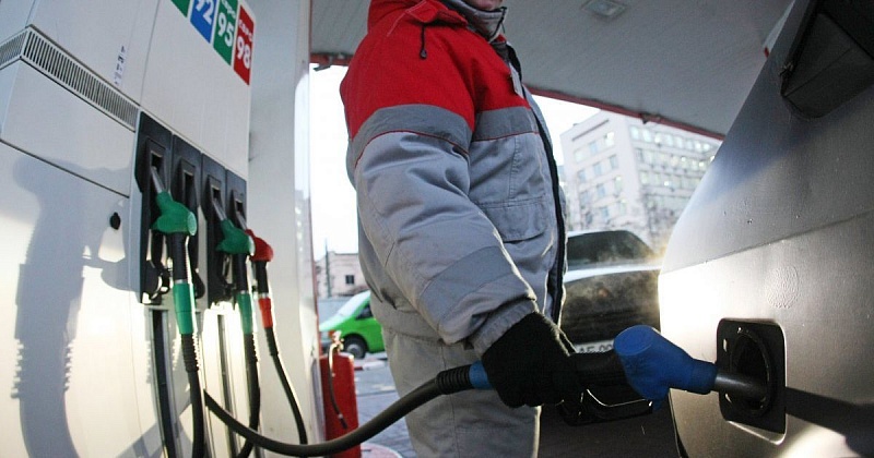 Цены производителей на бензин в октябре выросли на 5%