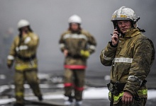 В Екатеринбурге ночью тушили торговый центр