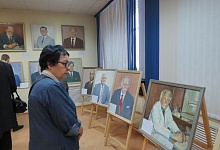В Центральной библиотеке открыли выставку «Почетные граждане Ухты»