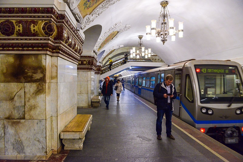 В метро Москвы запустили поезд "Легенды кино" В метро Москвы запустили поезд "Легенды кино"