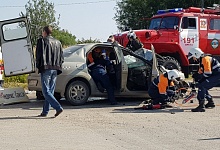 В Ухте водитель Яндекс.Такси попал в аварию с КамАЗом