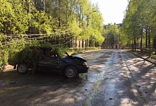 В Ухте молодой водитель "припарковался" в опору ЛЭП