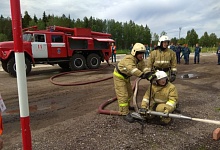 Ухтинцы вторые на республиканских соревнованиях по "пожарному биатлону"