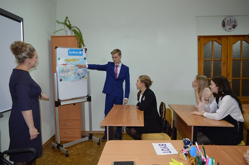 Большинство школ Ухты перешли на пятидневный режим обучения Большинство школ Ухты перешли на пятидневный режим обучения