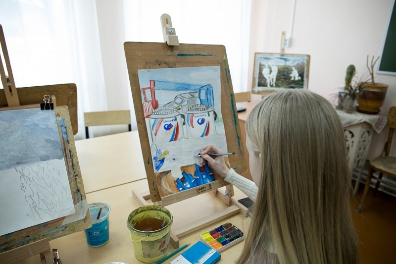 АО «Транснефть - Север» оказало помощь Приводинской детской школе искусств 