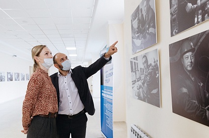 В Ухте открылась фотовыставка Марины Сиваковой «Человек труда»