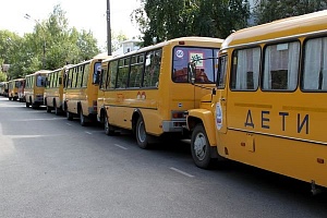 В Коми поступят 11 машин скорой помощи и 5 школьных автобусов В Коми поступят 11 машин скорой помощи и 5 школьных автобусов