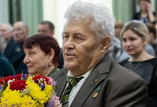 В Ухте открылась выставка художника Валерия Шустова