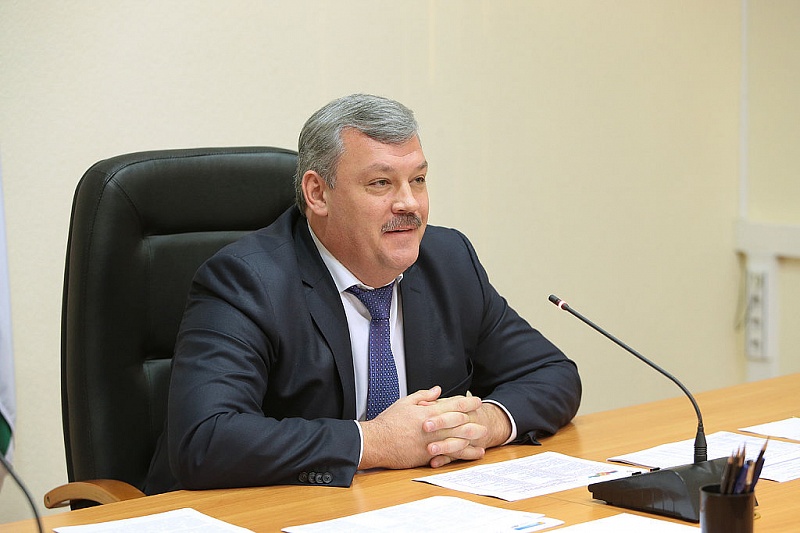 Глава Коми и губернатор Орловской области могут уйти в отставку