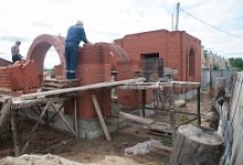 В храме приступили к благоустройству территории