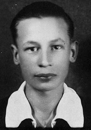 Николай Иванченко, начало 1940-х.