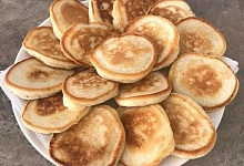 Почему мы не тех жалеем и угощаем оладушками