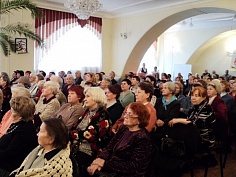 Минувших лет чарующие звуки