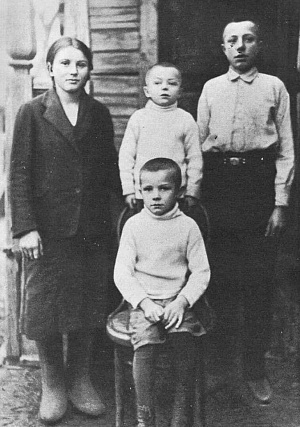 ИСТОРИЯ ОДНОЙ ФОТОКАРТОЧКИ
